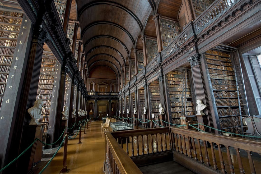 Biblioteca del Trinity College Dublín